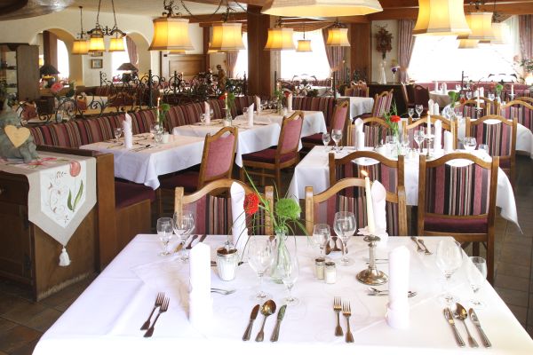 Land-gut-Hotel Schwarzwaldhof (Enzklösterle)